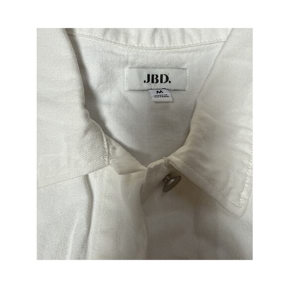 NWT Distressed White Denim Cropped Jacket Women’s Size Medium - Picture 2 of 7